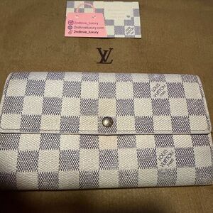 Louis Vuitton Damian azur Cream Wallet
